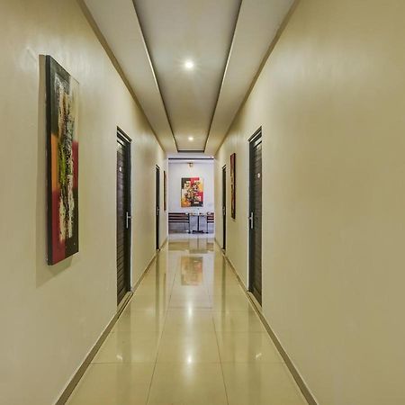 Oyo 90986 Hotel Srikandi Adisucipto Kalasan ภายนอก รูปภาพ
